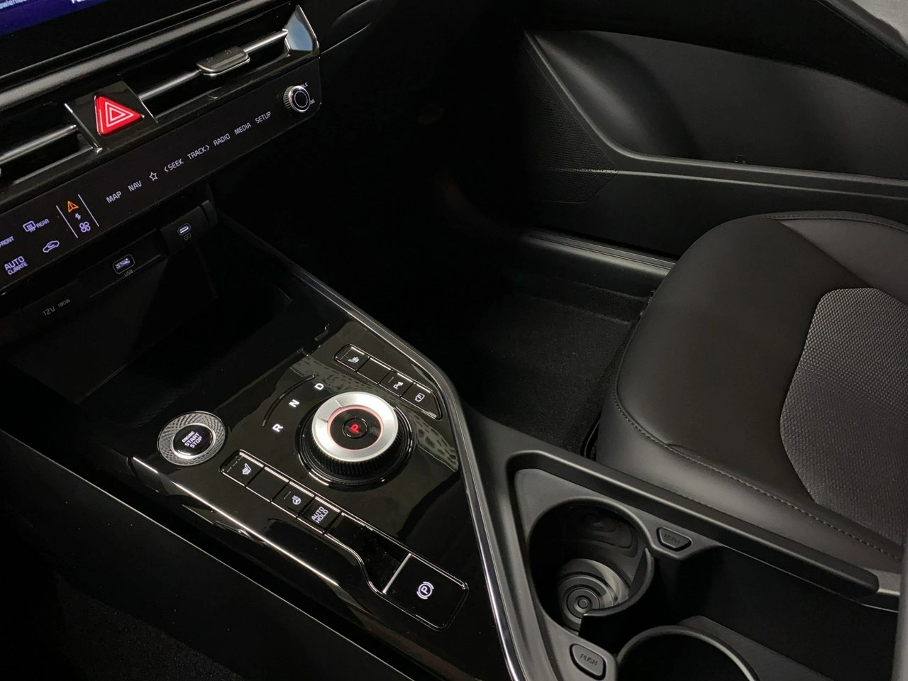 Kia Niro - Zdjęcie 23