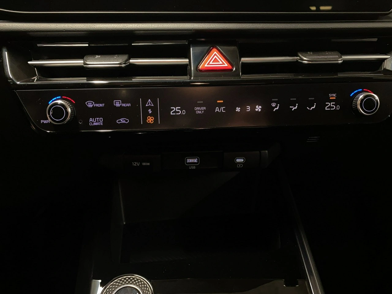 Kia Niro - Zdjęcie 24