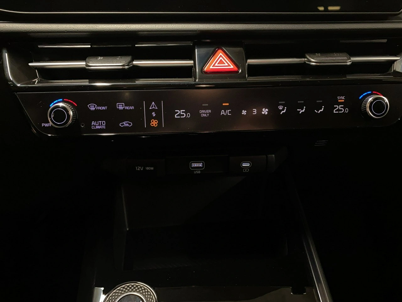 Kia Niro - Zdjęcie 24