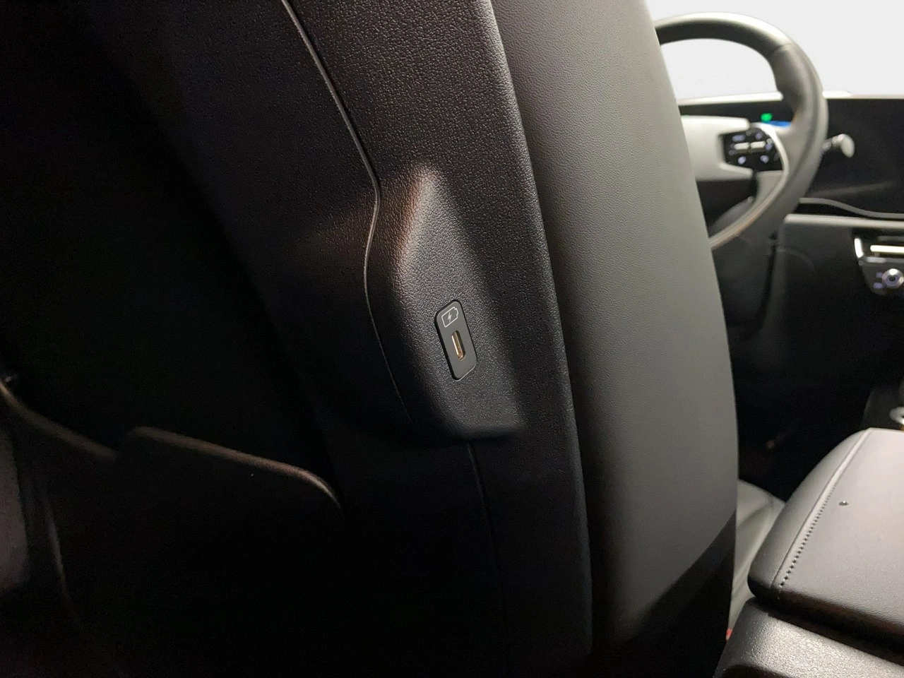 Kia Niro - Zdjęcie 35