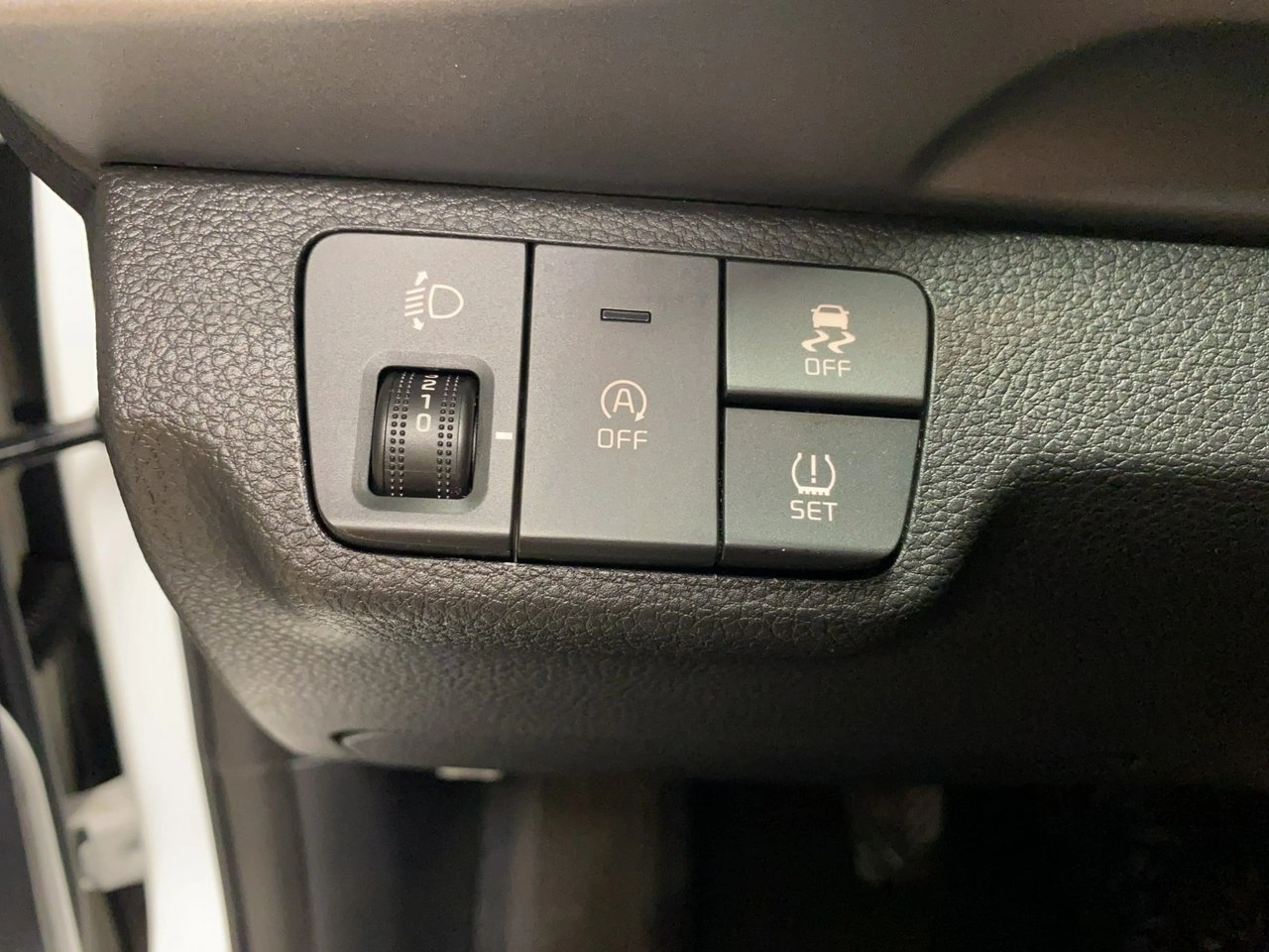 Kia Stonic - Zdjęcie 34