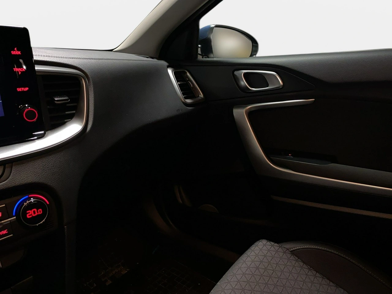 Kia XCeed - Zdjęcie 33