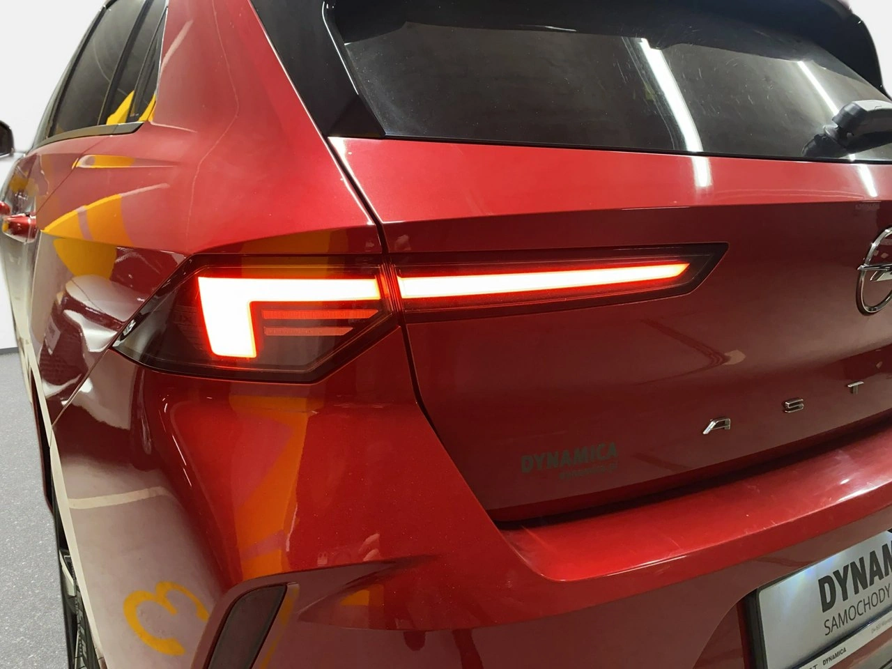 Opel Astra - Zdjęcie 10