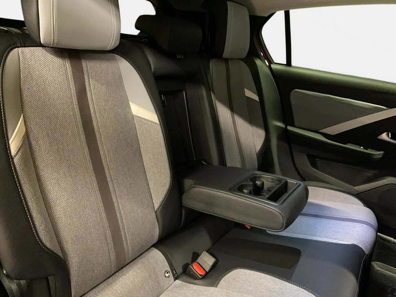 Opel Astra - Zdjęcie 14