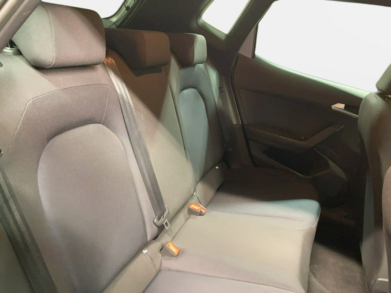 Seat Arona - Zdjęcie 14