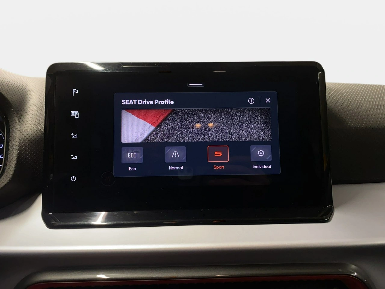 Seat Arona - Zdjęcie 25