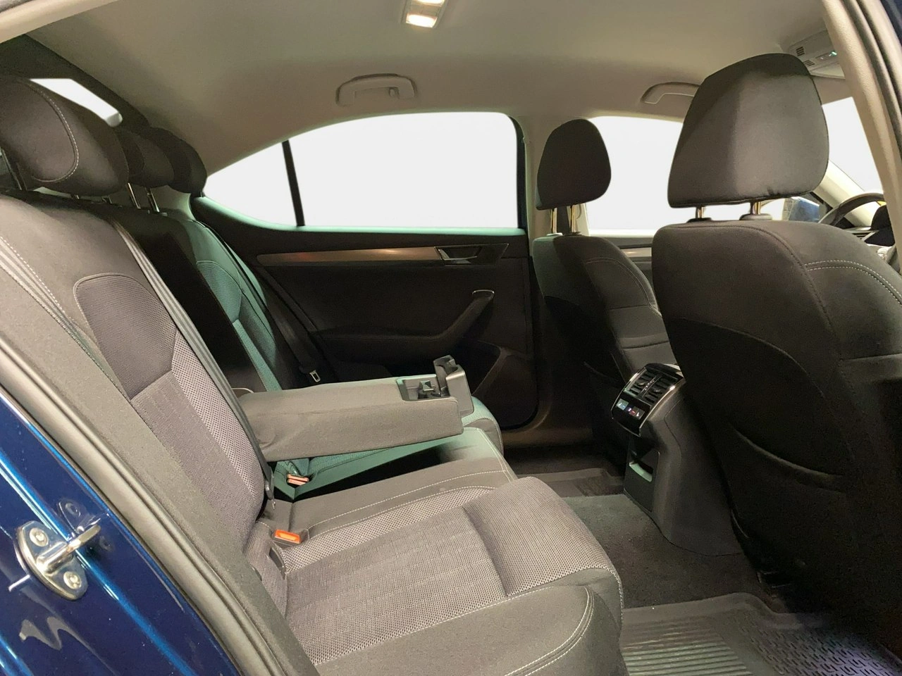 Skoda Superb - Zdjęcie 15