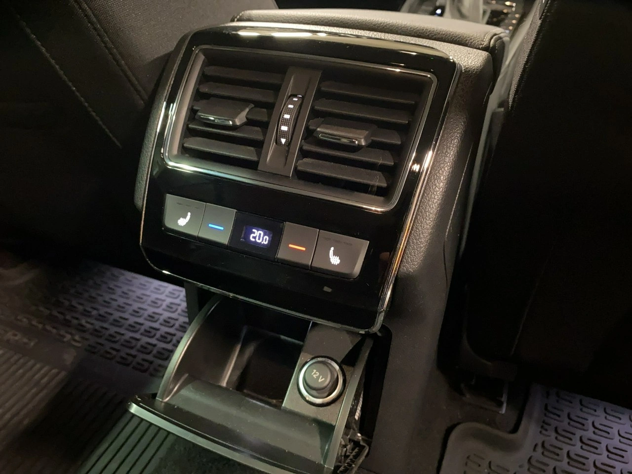 Skoda Superb - Zdjęcie 17