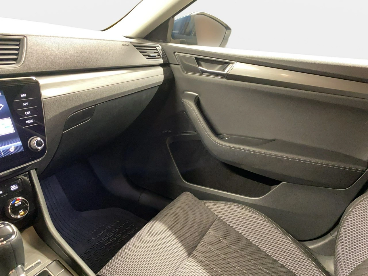 Skoda Superb - Zdjęcie 28