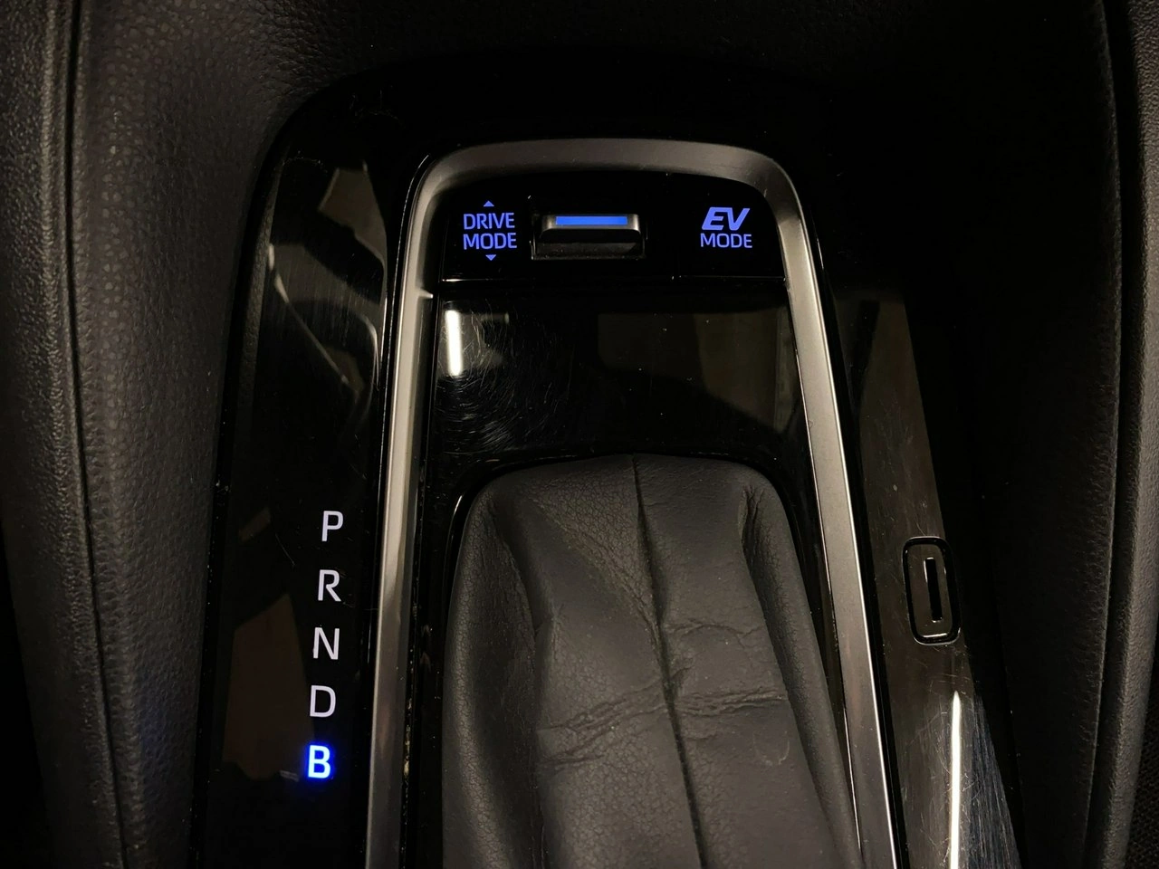 Toyota Corolla - Zdjęcie 25