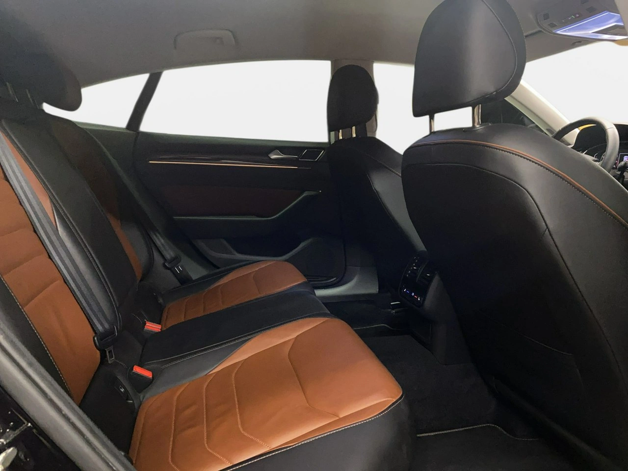 Volkswagen Arteon - Zdjęcie 12