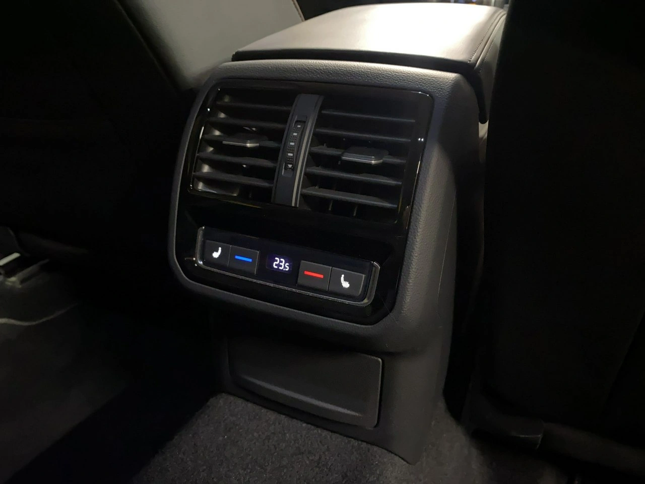 Volkswagen Arteon - Zdjęcie 13