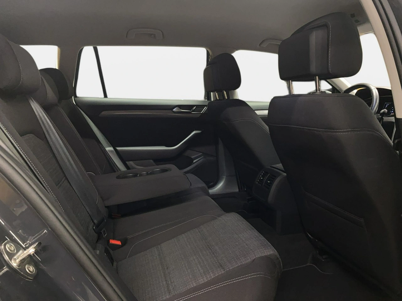 Volkswagen Passat - Zdjęcie 14