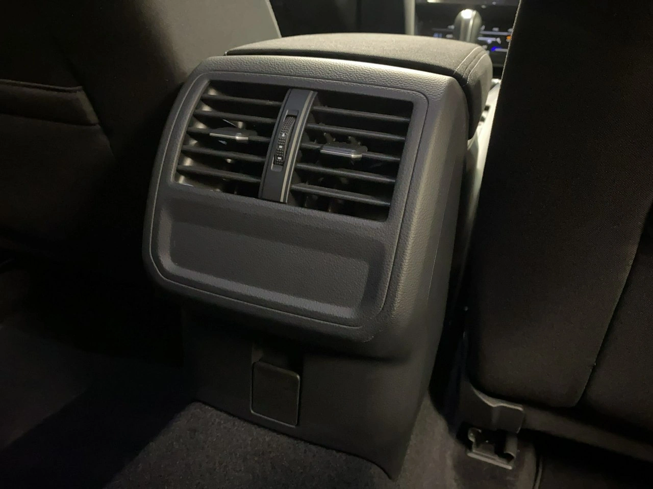 Volkswagen Passat - Zdjęcie 16