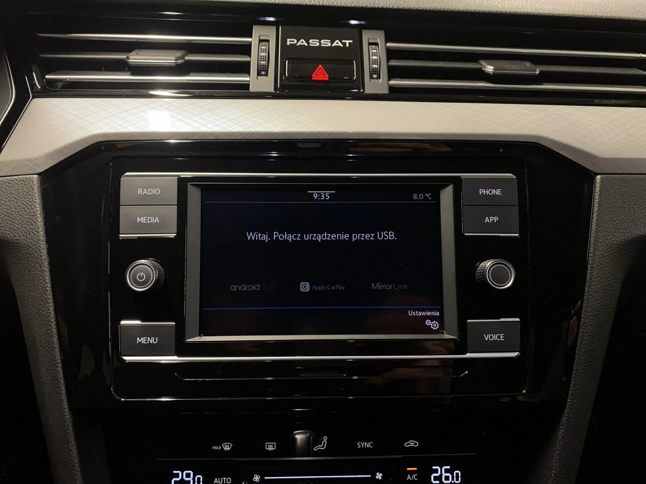 Volkswagen Passat - Zdjęcie 25