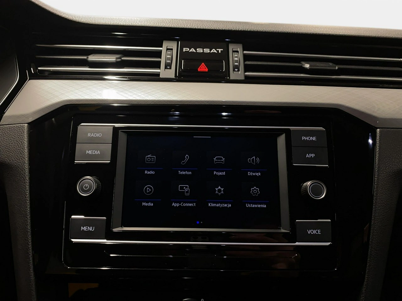 Volkswagen Passat - Zdjęcie 27