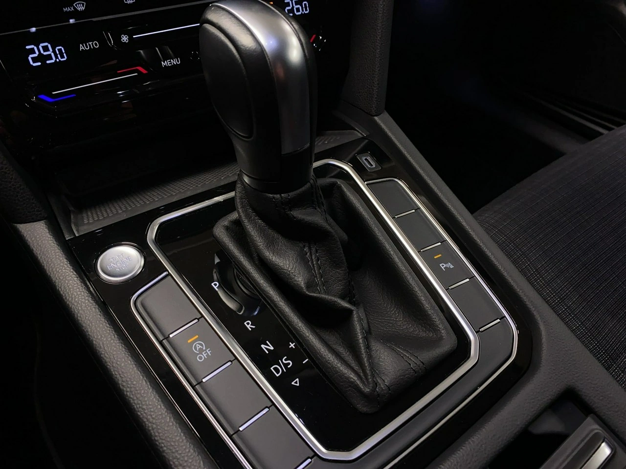 Volkswagen Passat - Zdjęcie 29