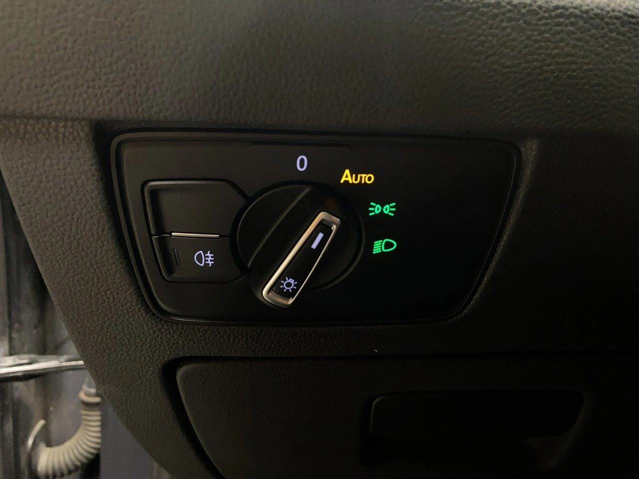 Volkswagen Passat - Zdjęcie 36