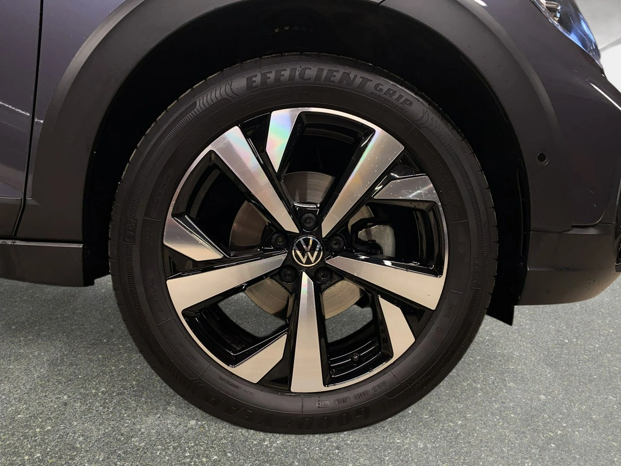 Volkswagen Taigo - Zdjęcie 9