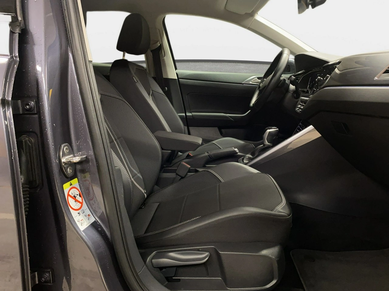 Volkswagen Taigo - Zdjęcie 11