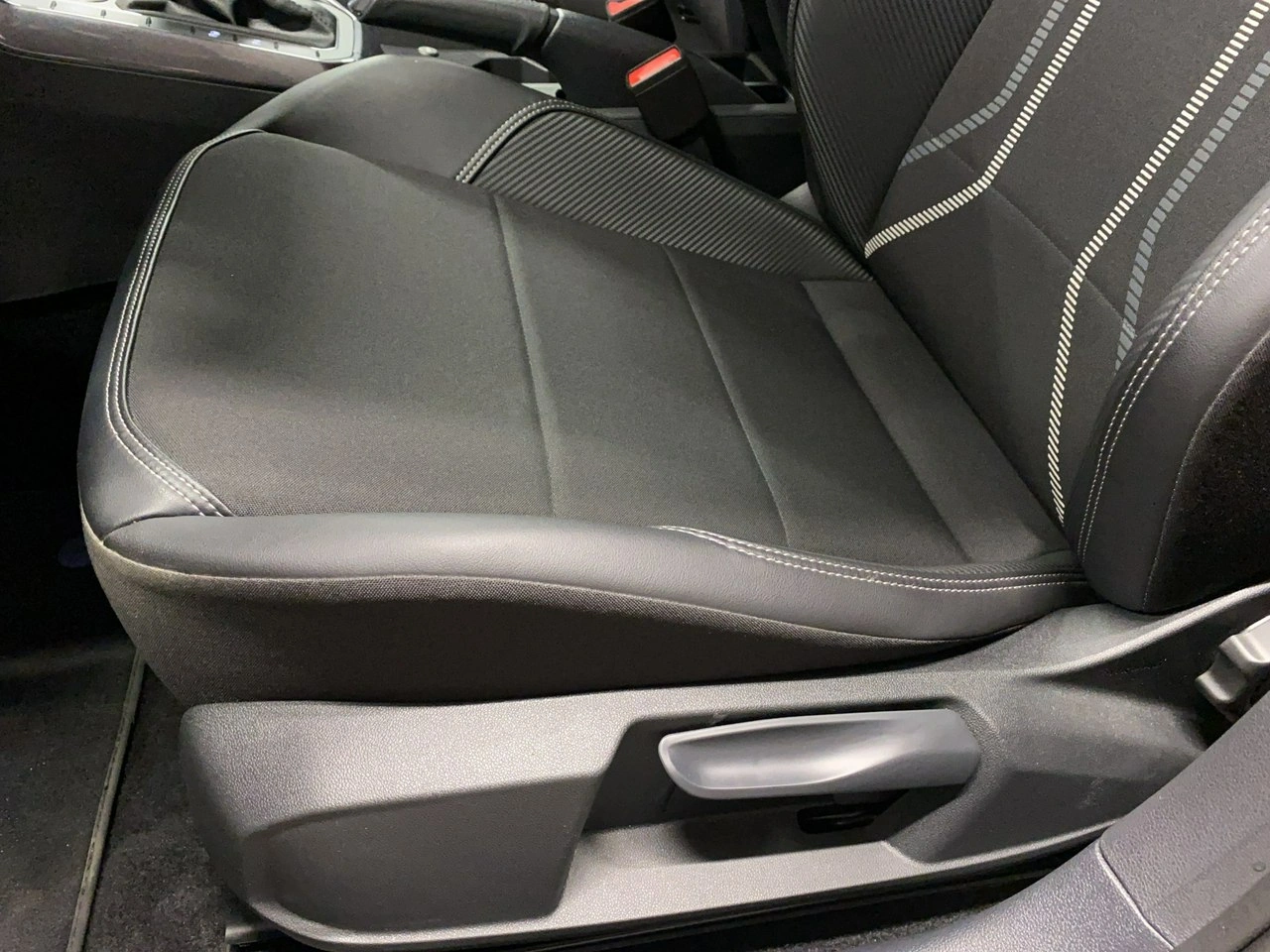 Volkswagen Taigo - Zdjęcie 12