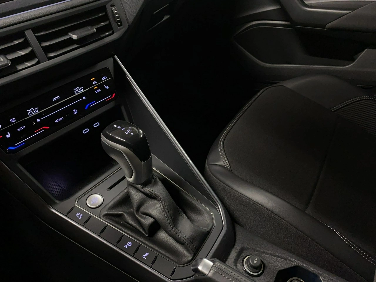 Volkswagen Taigo - Zdjęcie 22