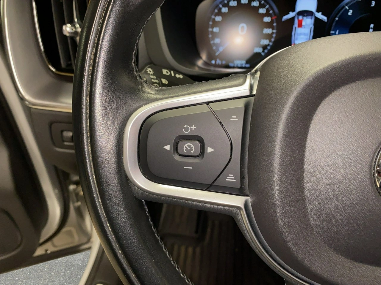 Volvo XC 60 - Zdjęcie 20