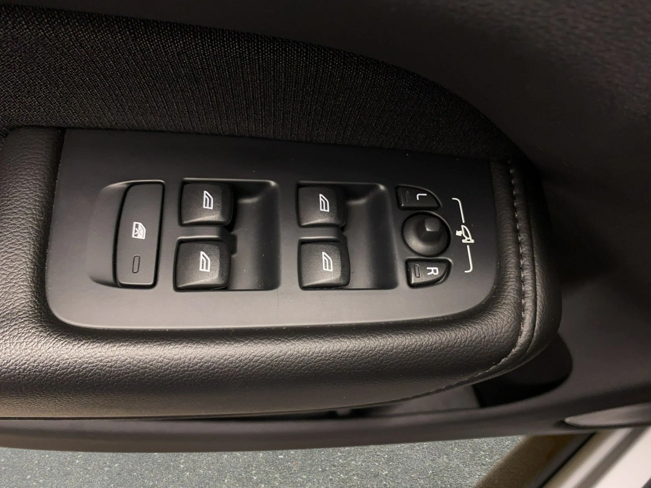 Volvo XC 60 - Zdjęcie 30