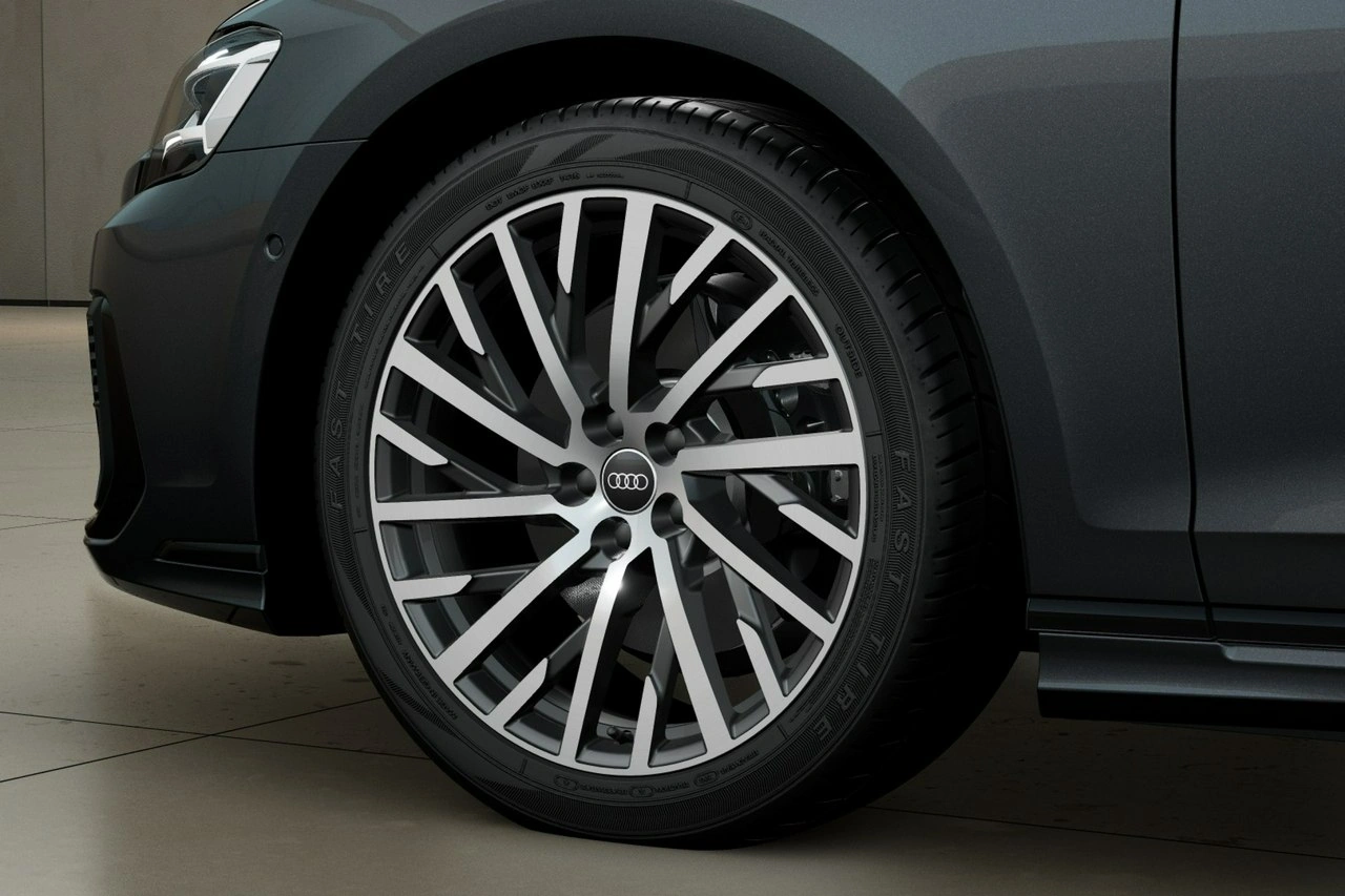 Audi A8 - Zdjęcie 4