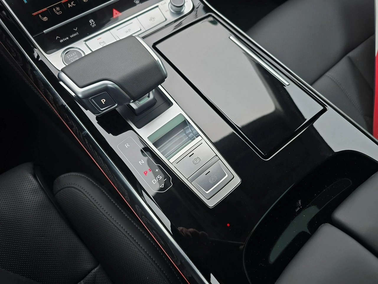 Audi A8 - Zdjęcie 13