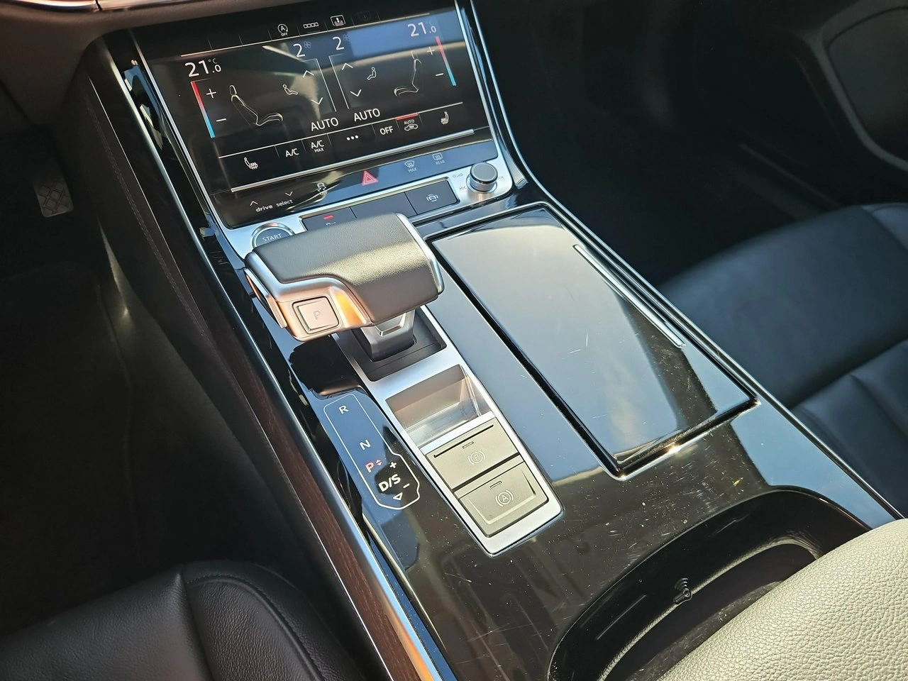 Audi A8 - Zdjęcie 13
