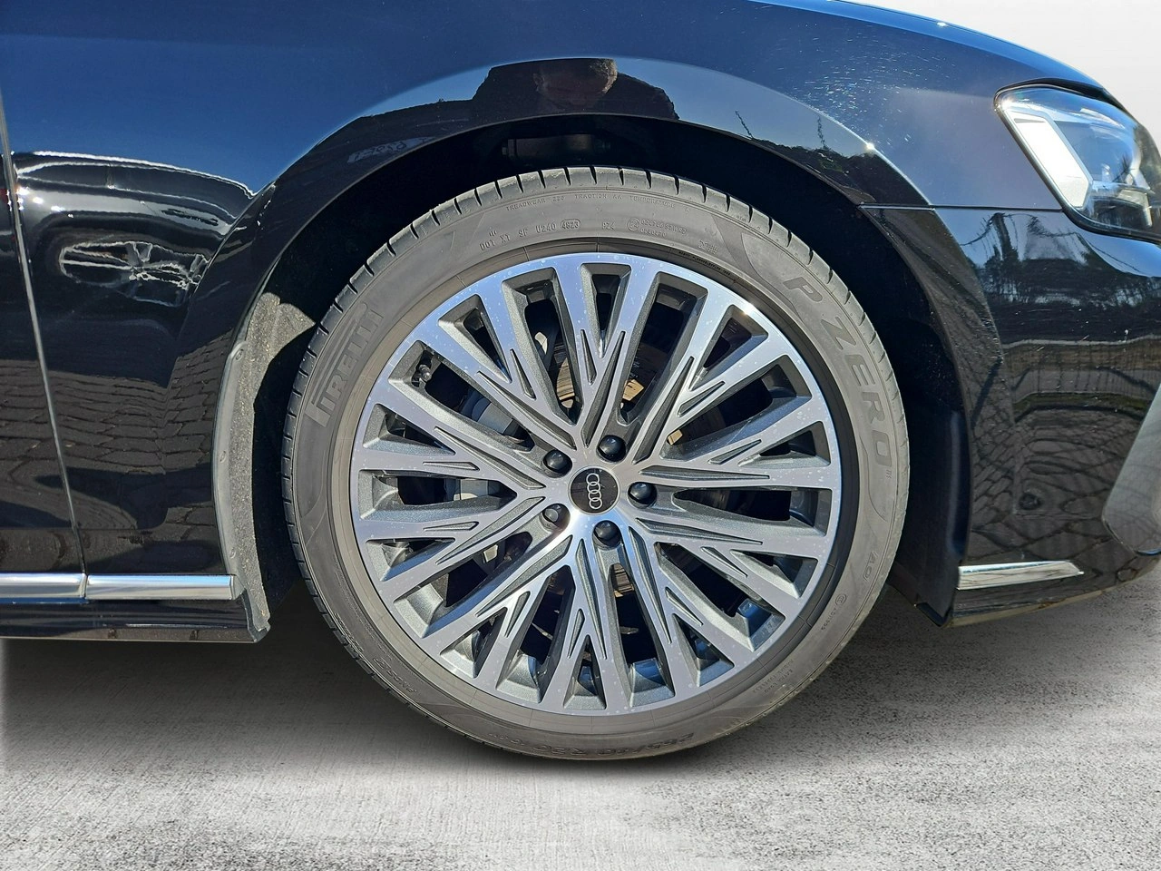 Audi A8 - Zdjęcie 15