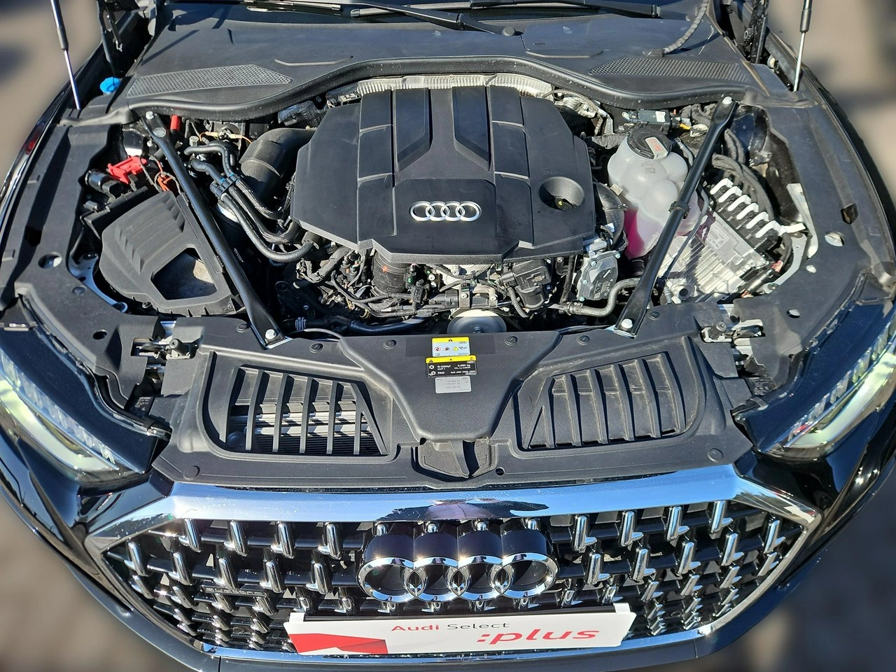 Audi A8 - Zdjęcie 16