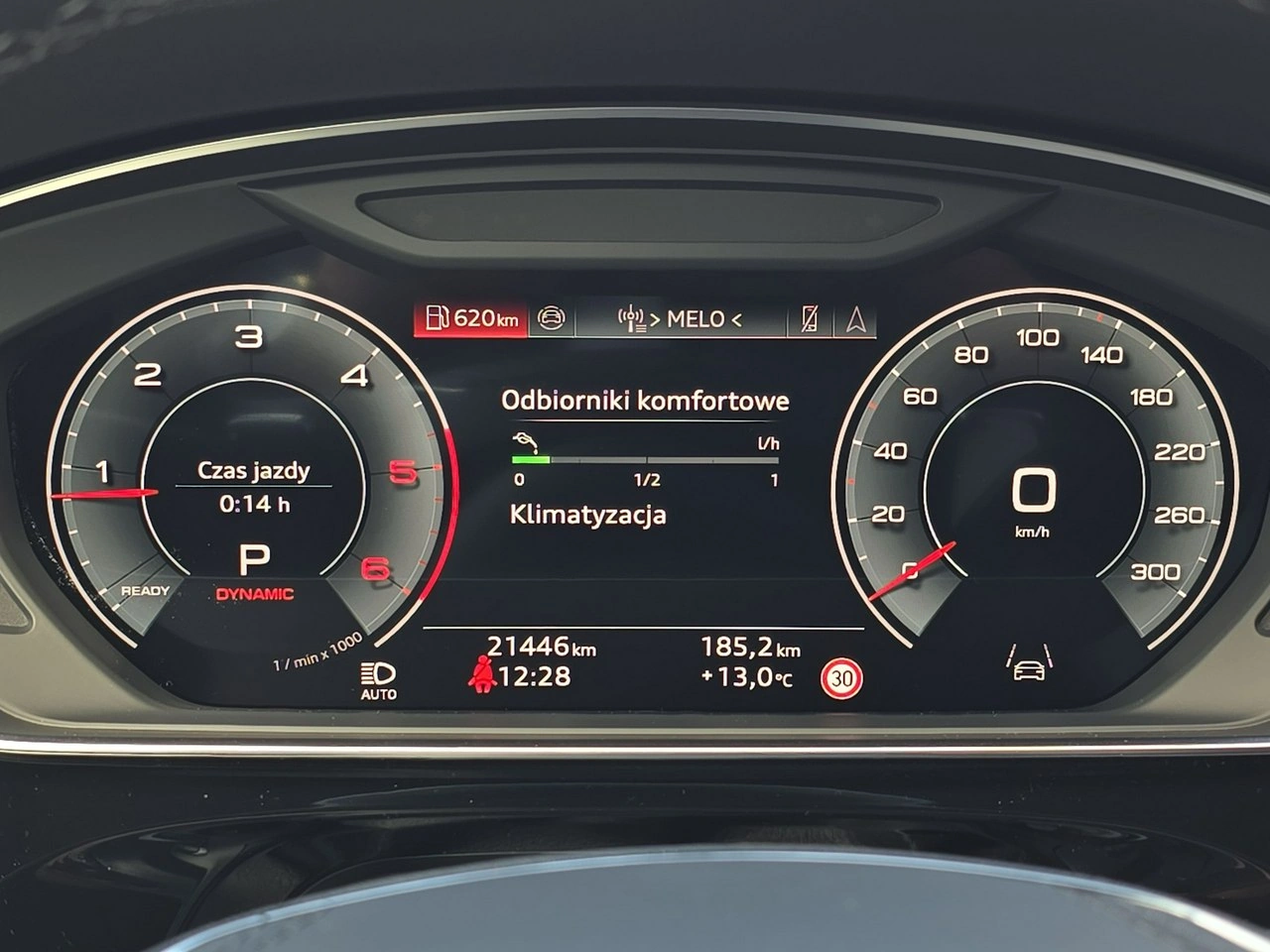 Audi A8 - Zdjęcie 12