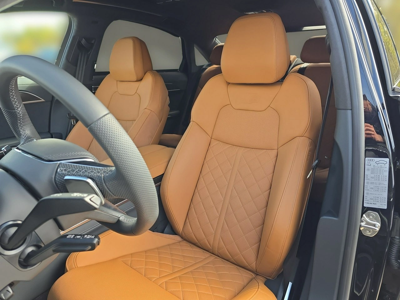 Audi A8 - Zdjęcie 17