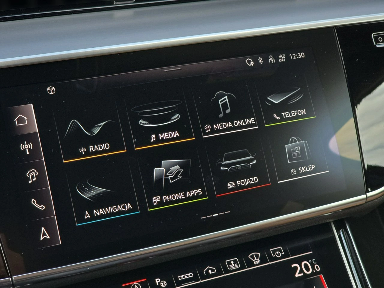 Audi A8 - Zdjęcie 23
