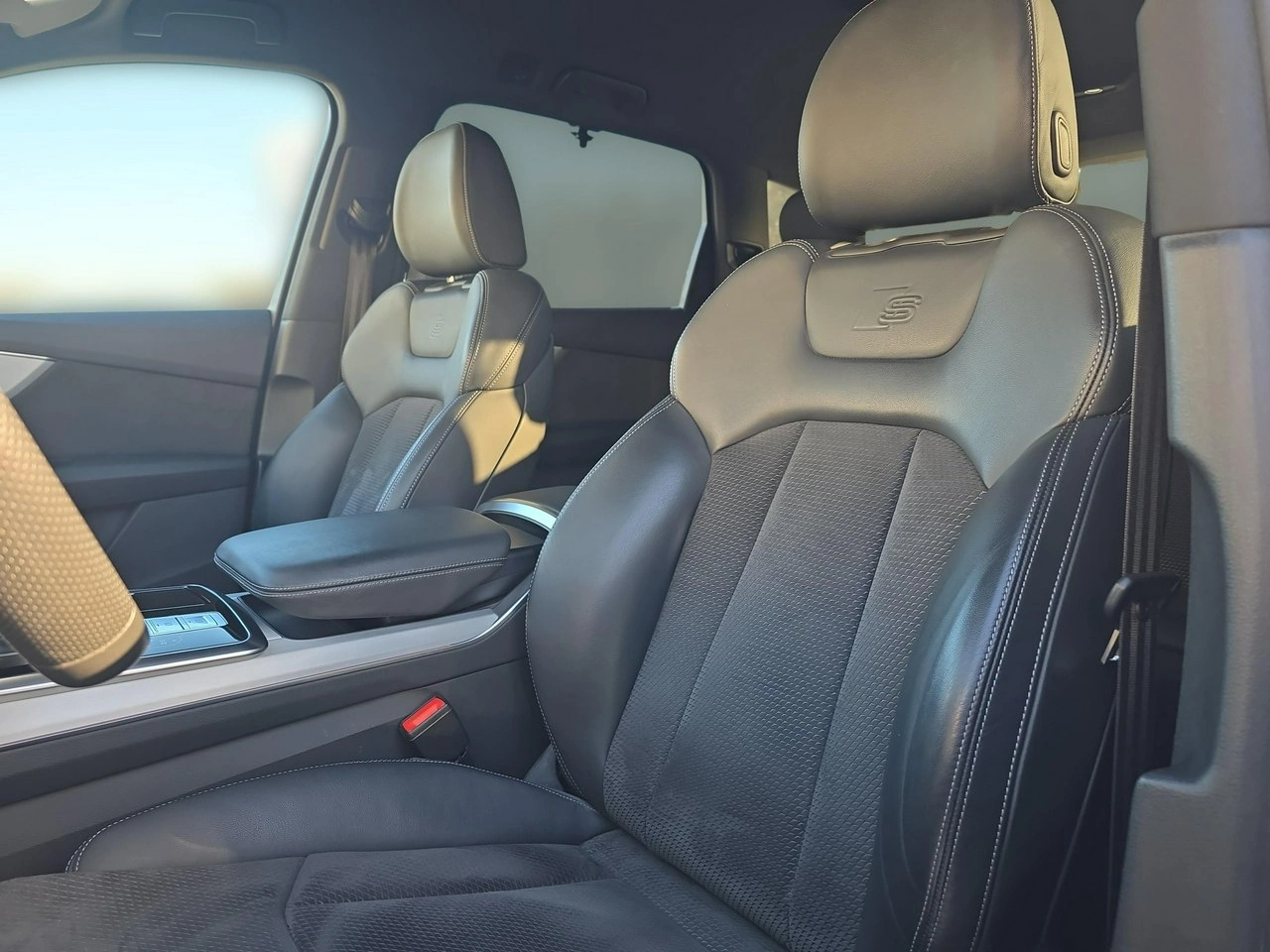 Audi Q7 - Zdjęcie 19