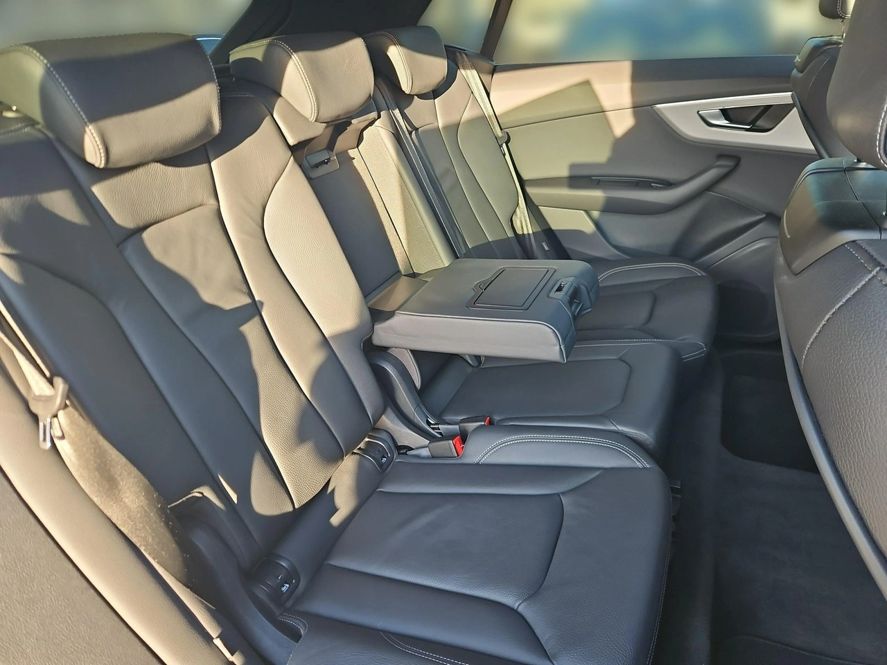 Audi Q8 - Zdjęcie 10