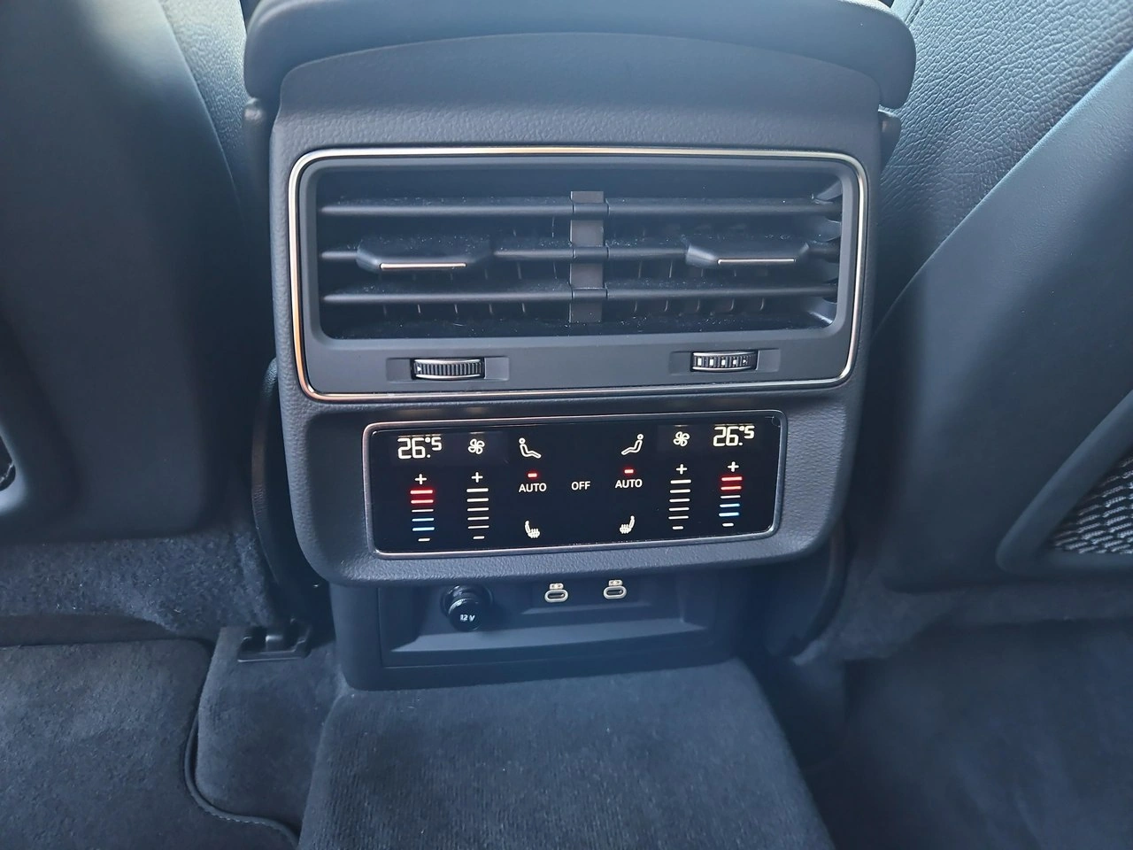 Audi Q8 - Zdjęcie 17