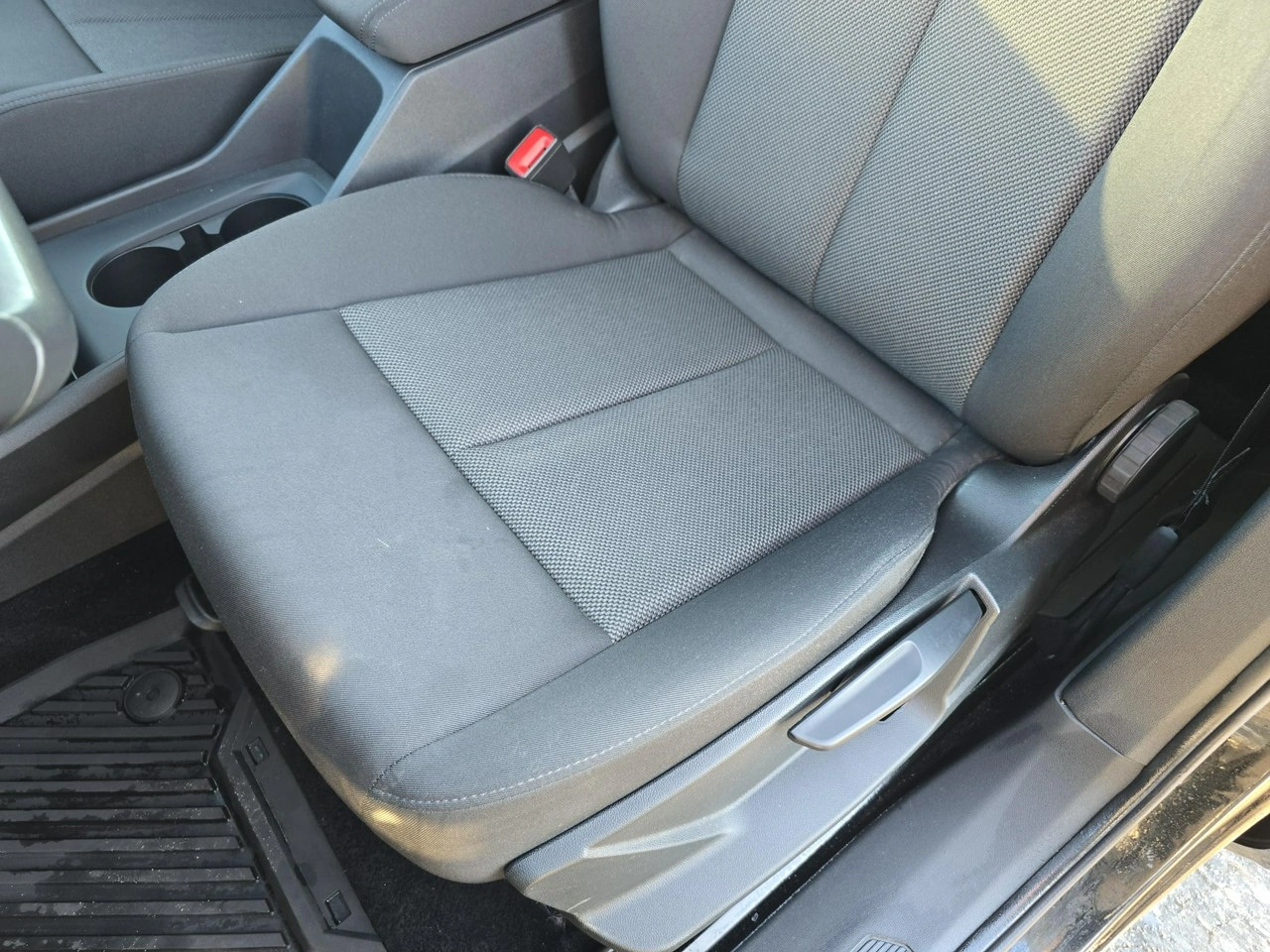 Audi Q4 e-tron - Zdjęcie 11