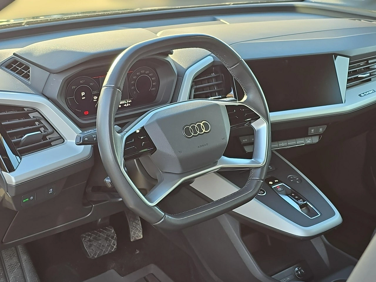 Audi Q4 e-tron - Zdjęcie 14