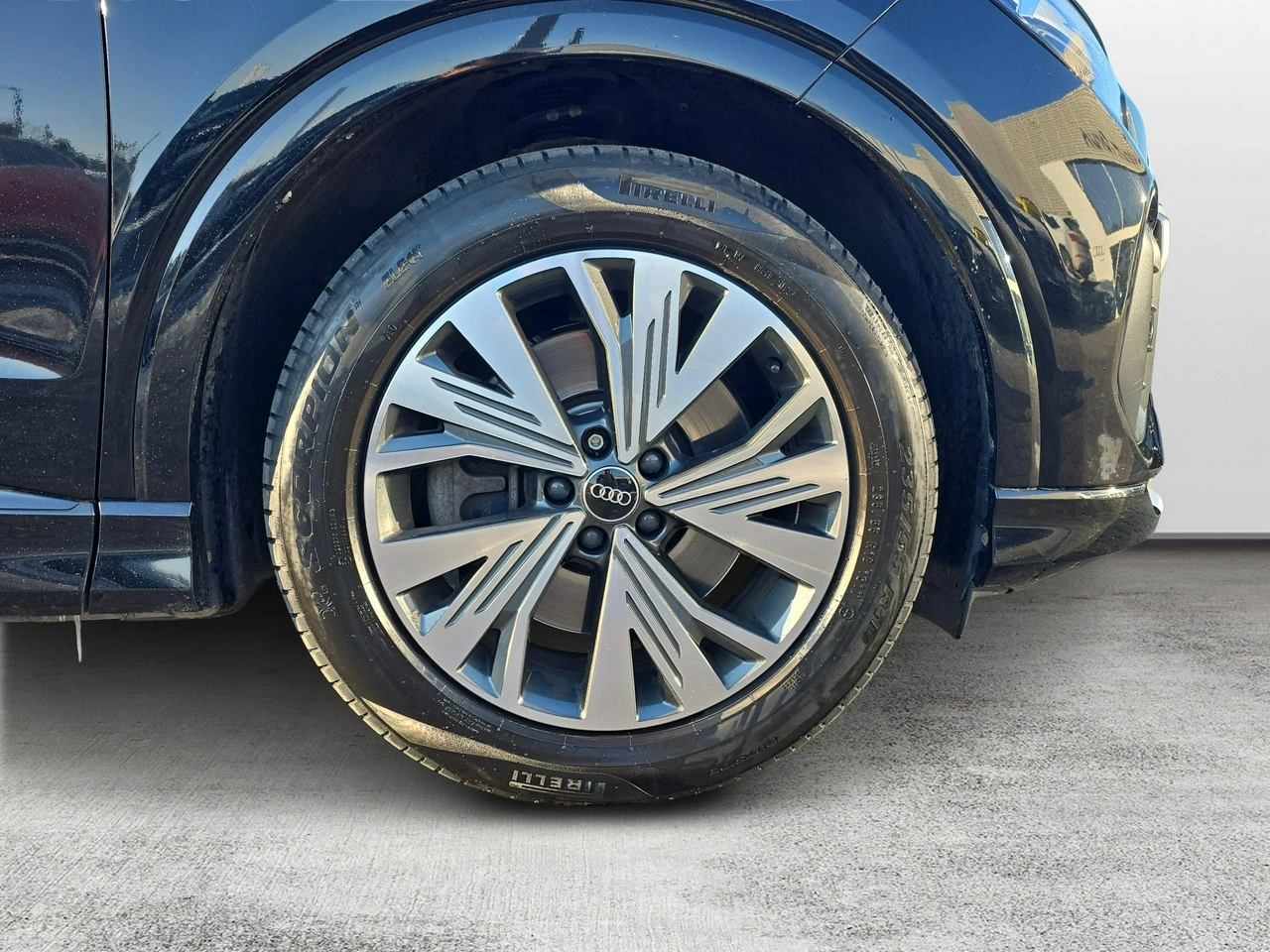 Audi Q4 e-tron - Zdjęcie 15