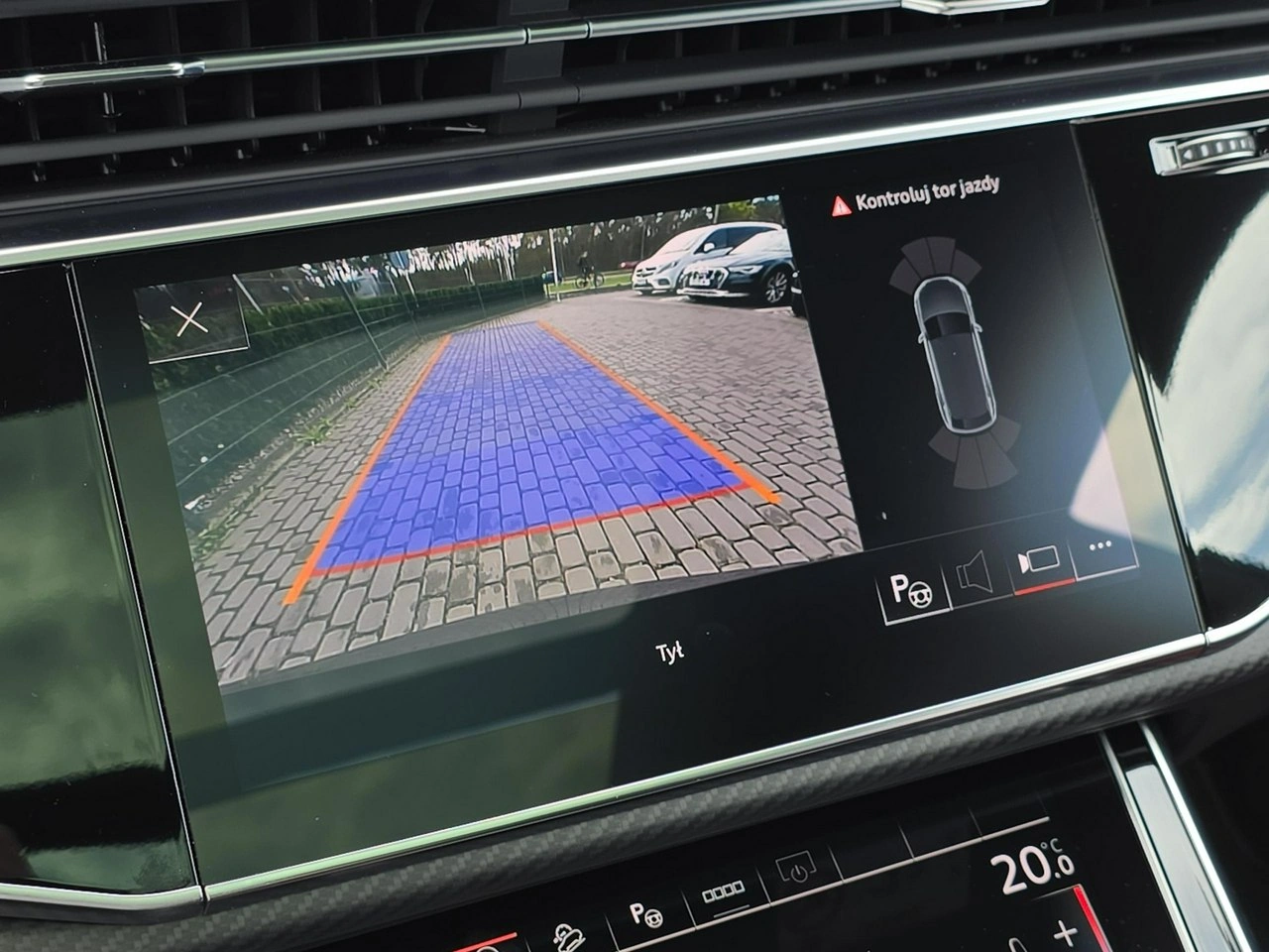 Audi SQ8 - Zdjęcie 20