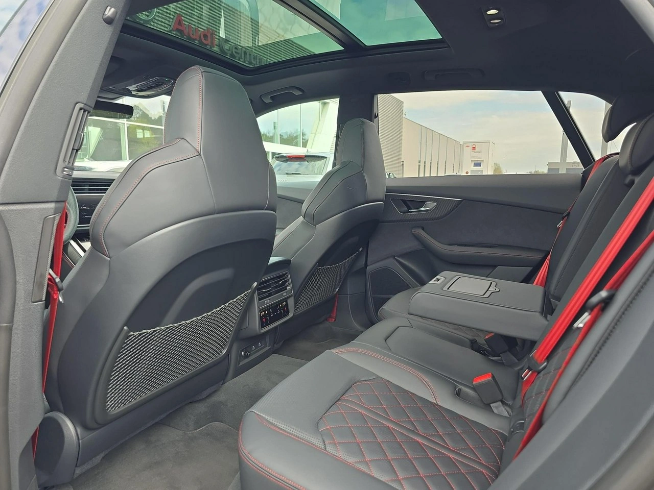 Audi SQ8 - Zdjęcie 28