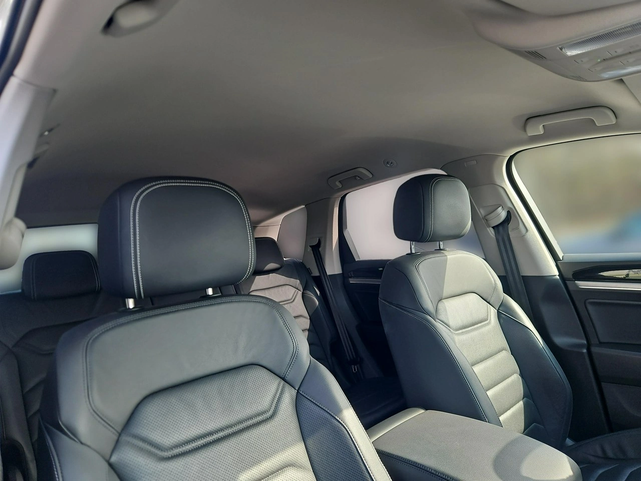 Volkswagen Touareg - Zdjęcie 28