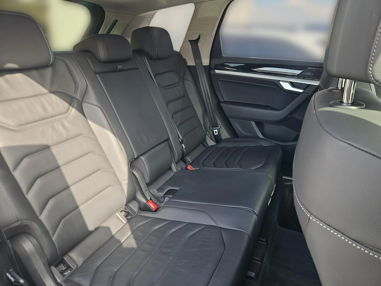 Volkswagen Touareg - Zdjęcie 29