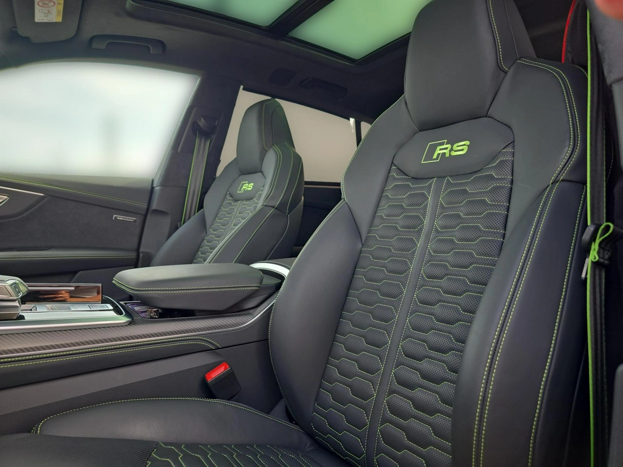 Audi RS Q8 - Zdjęcie 17