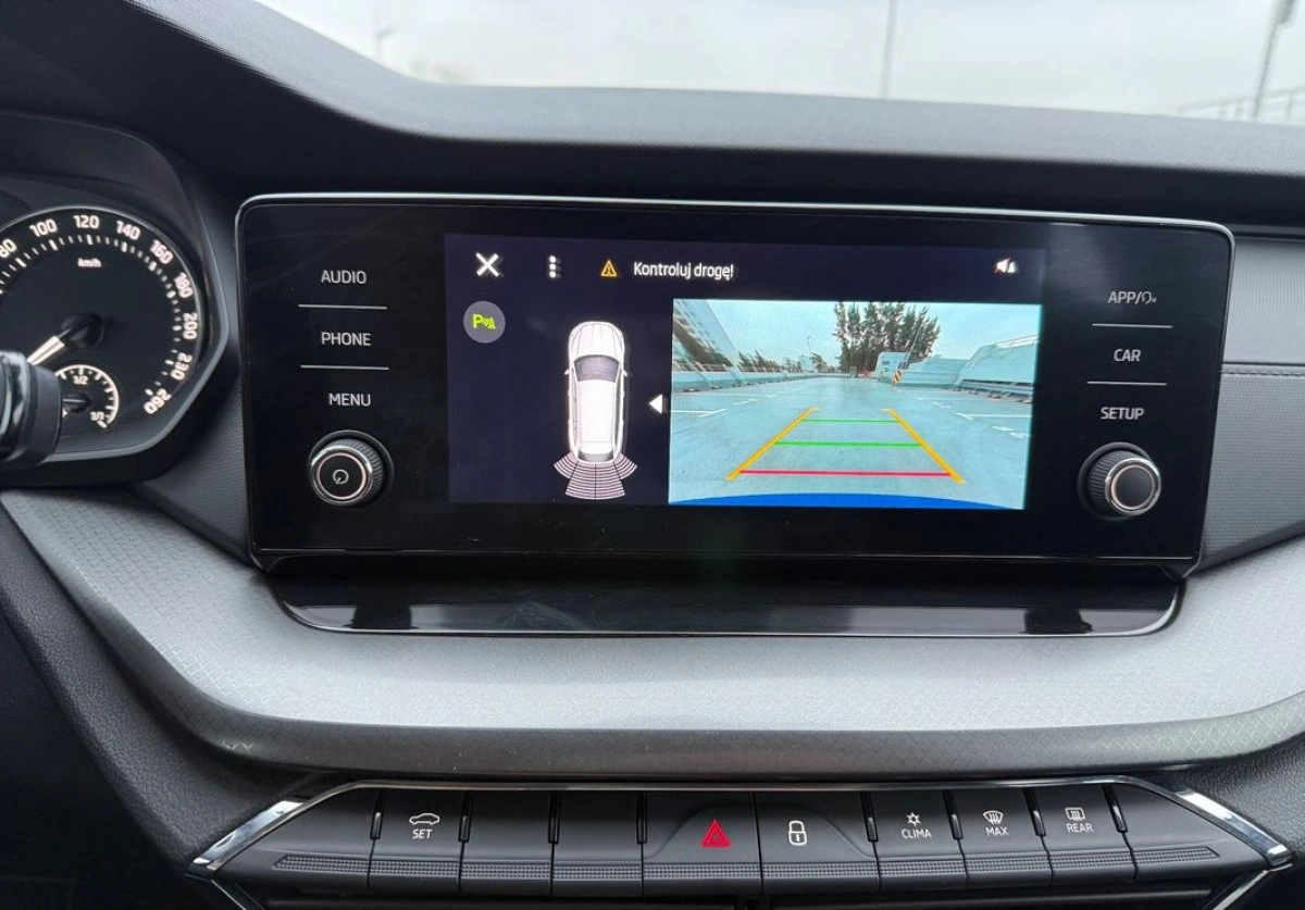 Skoda Octavia - Zdjęcie 19