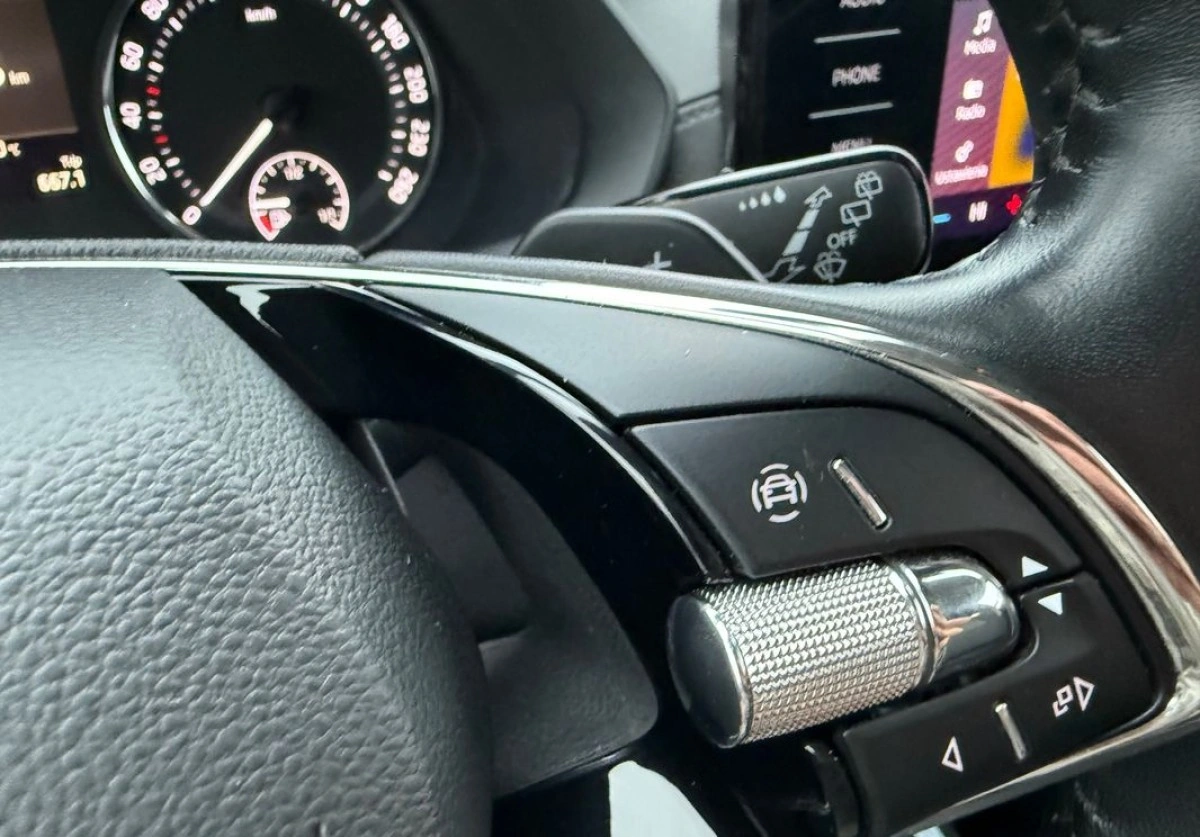 Skoda Octavia - Zdjęcie 22