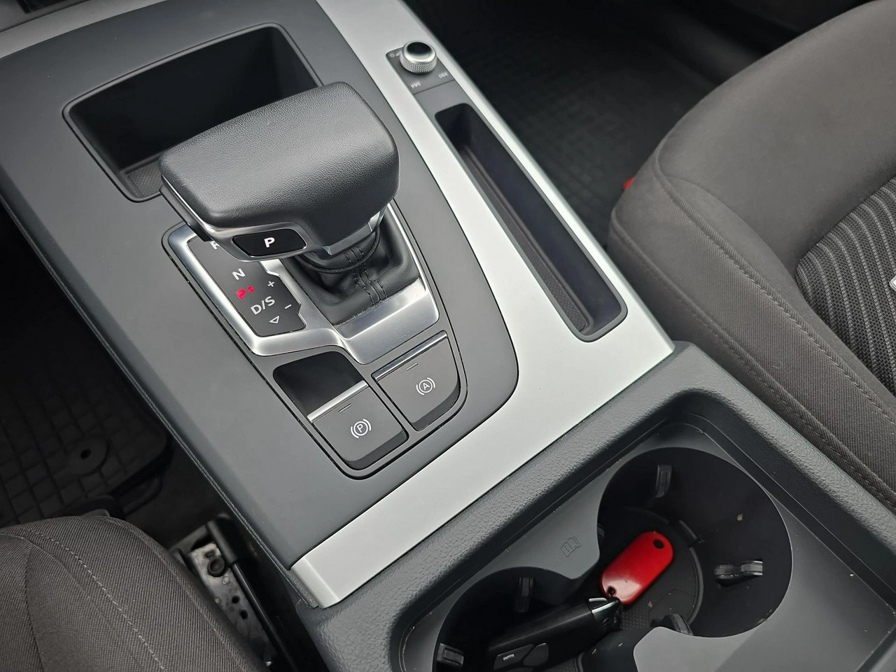 Audi Q5 - Zdjęcie 13